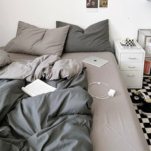 Load image into Gallery viewer, Two-color Simple Bedding Set Ver.2 二色シンプル寝具カバーセットVer.2