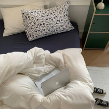 画像をギャラリービューアに読み込む, Simple Flora Bedlinen Set シンプル花柄寝具カバーセット