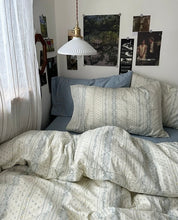Load image into Gallery viewer, Blue Seine Bedding Set ブルーセーヌの寝具カバーセット