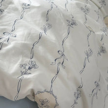 Load image into Gallery viewer, Blue Seine Bedding Set ブルーセーヌの寝具カバーセット
