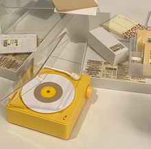 Load image into Gallery viewer, Record Player Design Bluetooth Speaker レコードプレーヤー風bluetoothスピーカー
