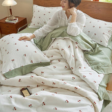 画像をギャラリービューアに読み込む, Cherry Quilt Set チェリーキルトセット(二色展開)