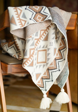 Load image into Gallery viewer, Vintage Bohemian Blanket ソファー毛布 ひざ掛け ボヘミア風