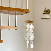 Load image into Gallery viewer, Shell Wind Chime シェルウィンドチャイム