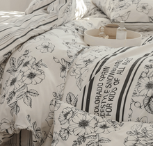 Load image into Gallery viewer, French Flower Painting Bedding Set 花の絵寝具カバー3点/4点セット