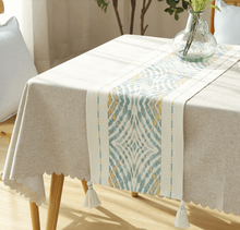 Load image into Gallery viewer, Floral Painting Table Runner 花の絵テーブルランナー五種