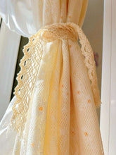 Load image into Gallery viewer, Daisy Double Layer Curtain デイジー柄二重カーテン