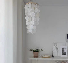 Load image into Gallery viewer, Shell Wind Chime シェルウィンドチャイム