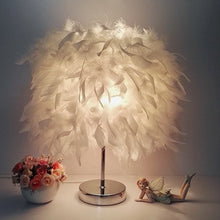 Load image into Gallery viewer, White Feather Lamp ホワイト羽のランプ