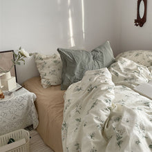 Load image into Gallery viewer, Vintage Gardenia Bedding Set クチナシ花柄の寝具カバーセット