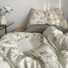 Load image into Gallery viewer, Vintage Gardenia Bedding Set クチナシ花柄の寝具カバーセット