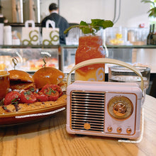 Load image into Gallery viewer, Retro Bluetooth Speaker レトロブルートゥーススピーカー