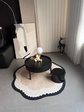 Load image into Gallery viewer, Noir Petal Rug ノワールペタル ラグ
