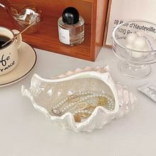 画像をギャラリービューアに読み込む, 貝殻モチーフジュエリートレイ Ceramic Seashell Jewelry Tray
