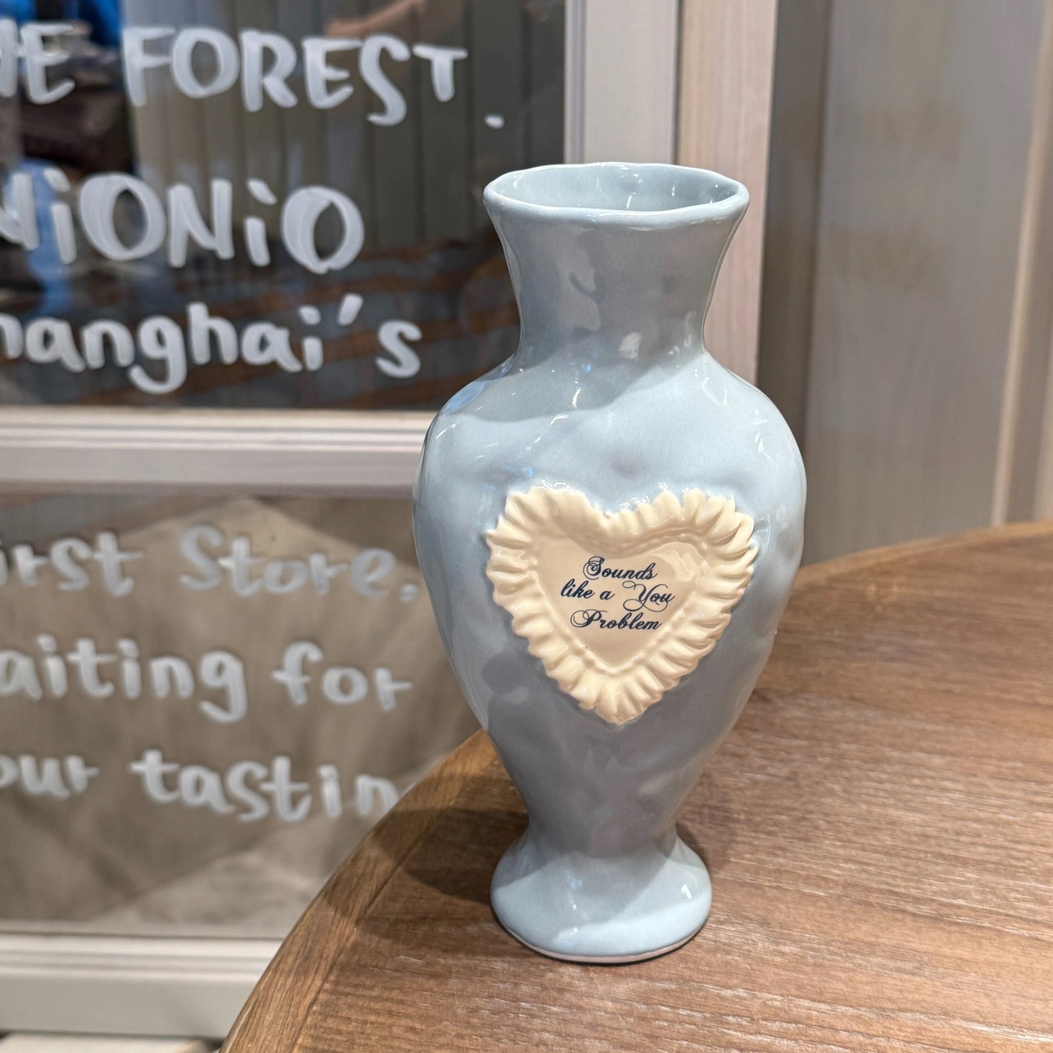 六畳の憩 Blue Heart Whisper Vase パウダーブルーのハート囁き花瓶