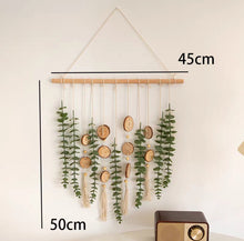 Load image into Gallery viewer, Eucalyptus Wood Wall Hanging ユーカリと木のウォールデコ
