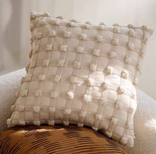 画像をギャラリービューアに読み込む, 12Design Maillard Cushions メイラードふわもこクッション12選
