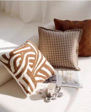 画像をギャラリービューアに読み込む, 12Design Maillard Cushions メイラードふわもこクッション12選
