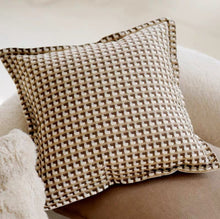 画像をギャラリービューアに読み込む, 12Design Maillard Cushions メイラードふわもこクッション12選
