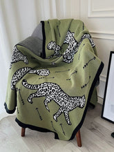 Load image into Gallery viewer, Leopard Knit Blanket レオパードニットブランケット
