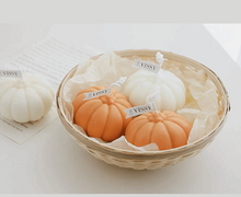 画像をギャラリービューアに読み込む, Handmade Pumpkin Candle  手作りカボチャキャンドル
