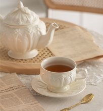 Load image into Gallery viewer, Nordic Ceramic Embossed Coffee Mug/Teapot エンボス磁器コーヒーマグ/ティーポット
