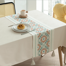 Load image into Gallery viewer, Floral Painting Table Runner 花の絵テーブルランナー五種
