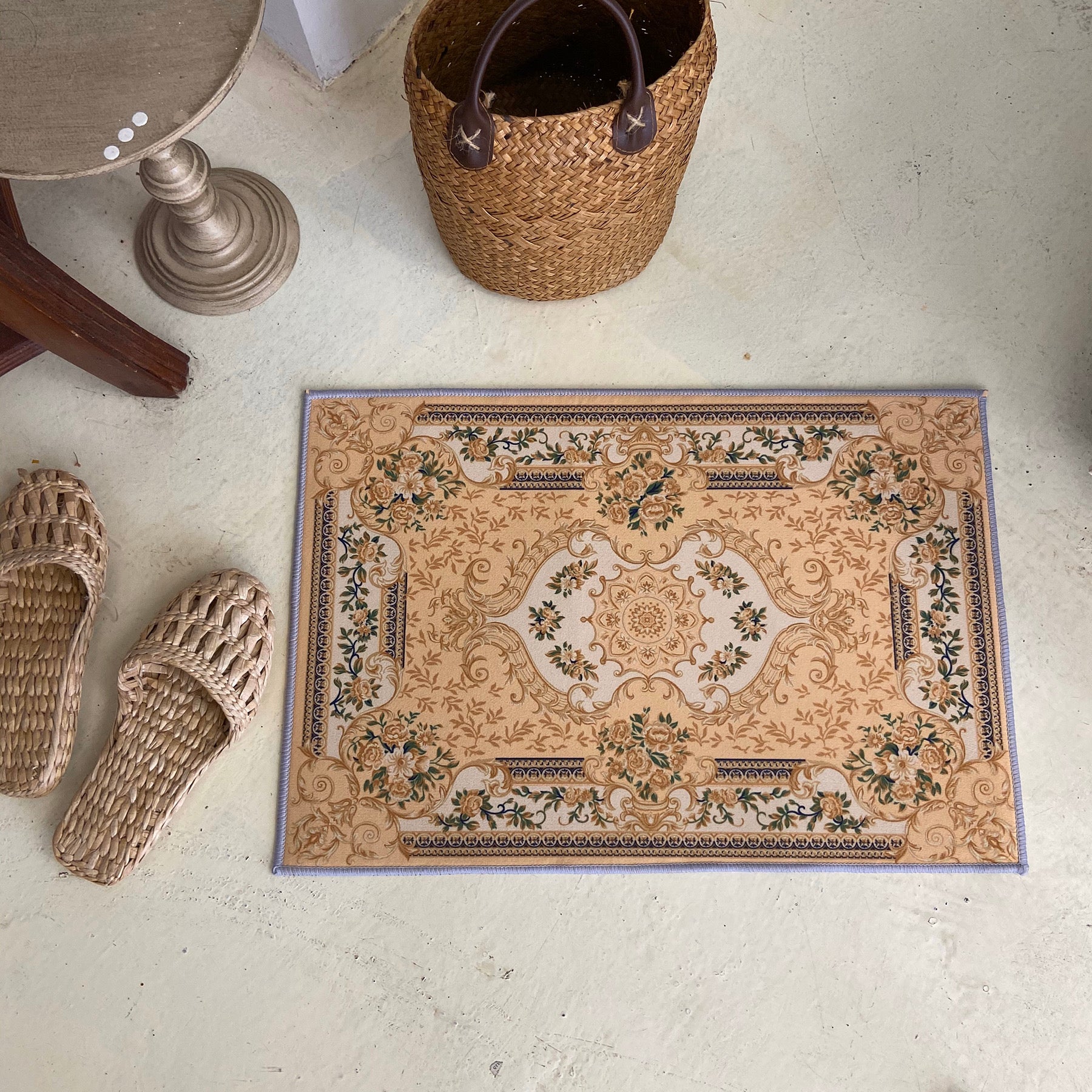六畳の憩 Persian Vintage Rug ルシャのヴィンテージラグ
