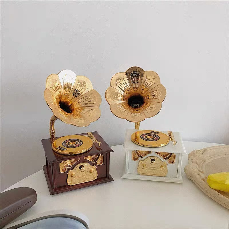 六畳の憩 Antique Music Box アンティークオルゴール